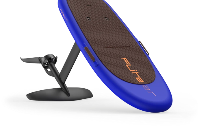 Blue eFoil board with a hydrofoil and propeller, displaying a standing position.
